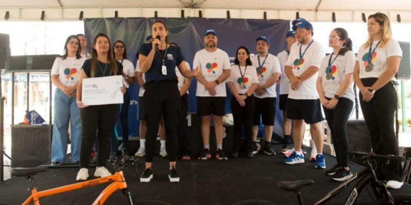 Corrida dentro da fábrica vai além do esporte e garante 800 quilos de doações para a APAE de Três Lagoas