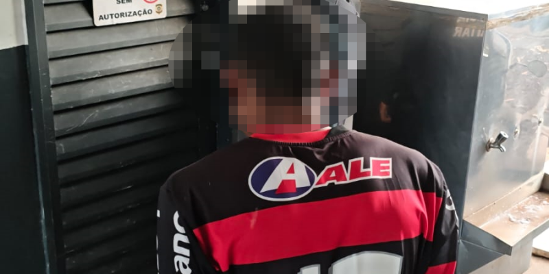 “A casa não caiu, flutuou”: Flamenguista teria dado nome falso à PM, mas não enganou equipe do sargento J. Corrêa em Três Lagoas