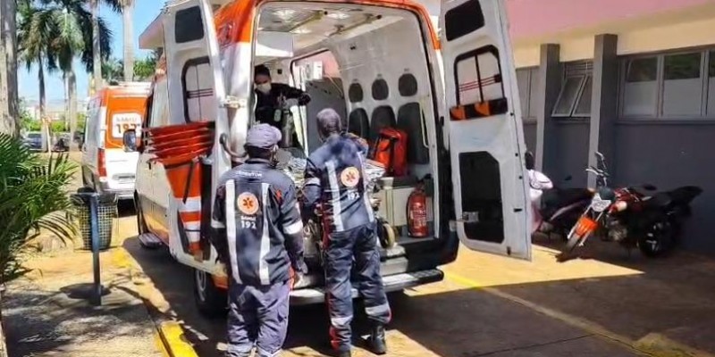 Jovem é esfaqueado várias vezes durante briga em Dourados-MS