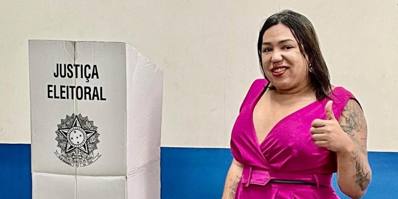 Júlia News vota nas primeiras horas da manhã na escola Funlec, em Três Lagoas