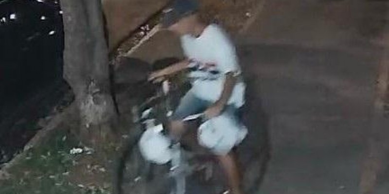VEJA O VÍDEO: Ladrão olhou para todos os lados, mas esqueceu de olhar para cima; câmeras registraram furto praticado por jovem em Três Lagoas