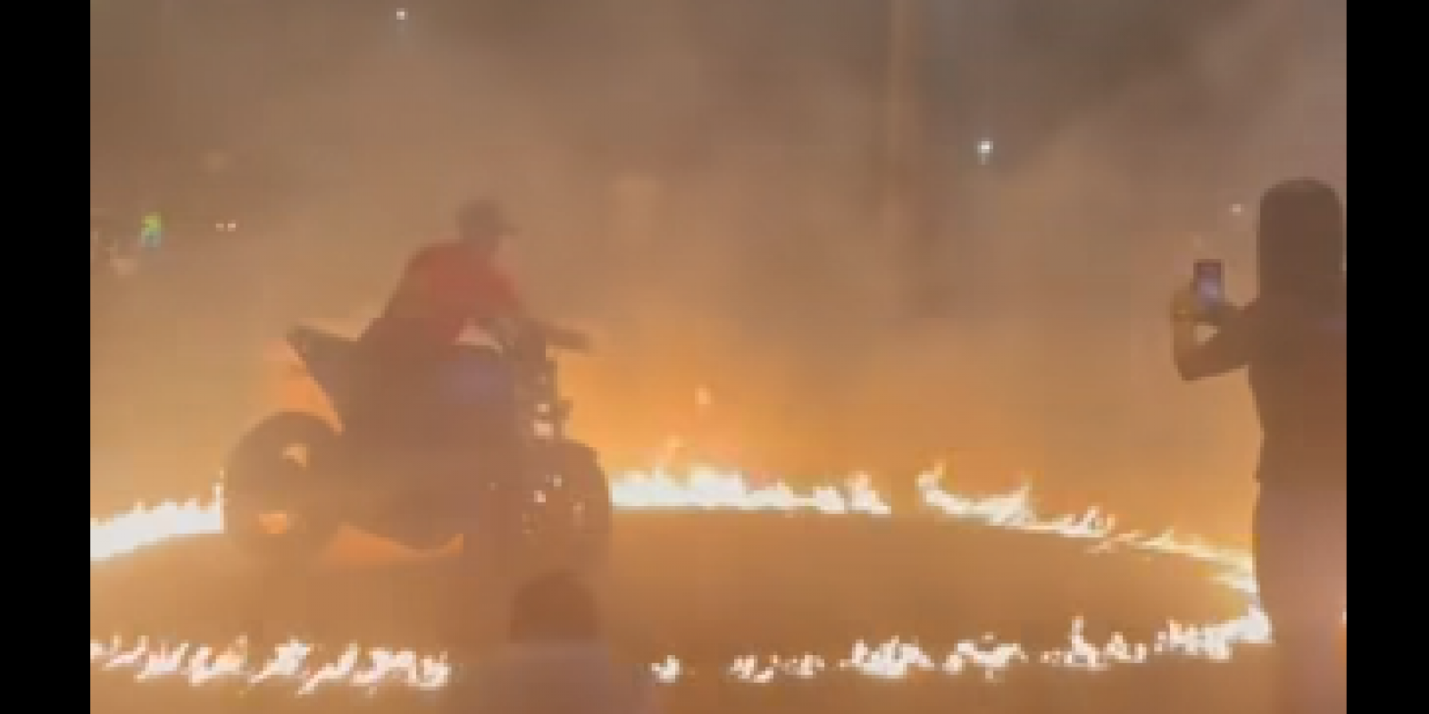 Manobras radicais agitam a galera e seis grandes shows promete casa cheia neste sábado no Moto Show de Três Lagoas