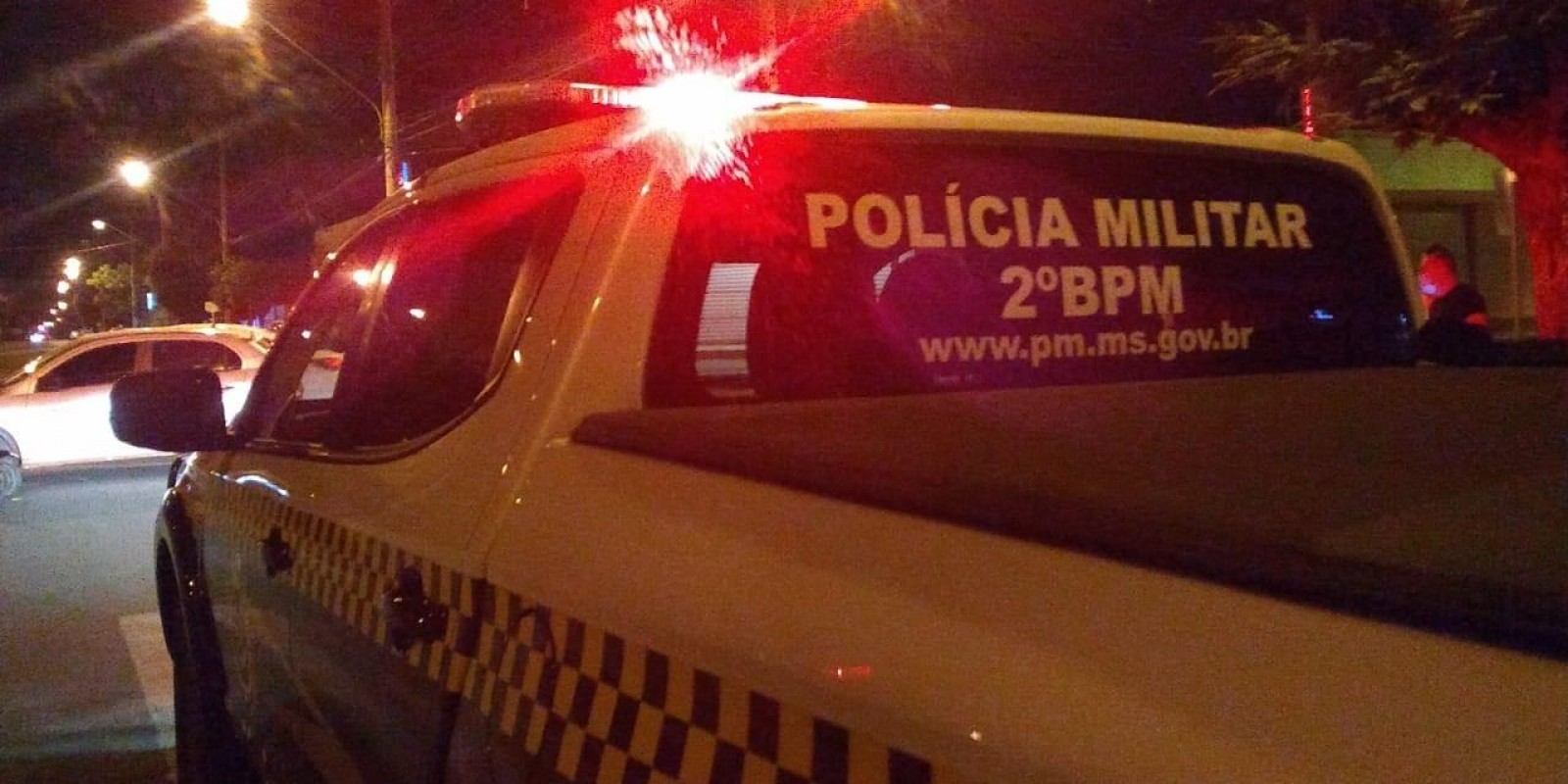 Por um celular: homem é caçado de moto pelas ruas e leva quatro tiros na Vila Haro, em Três Lagoas