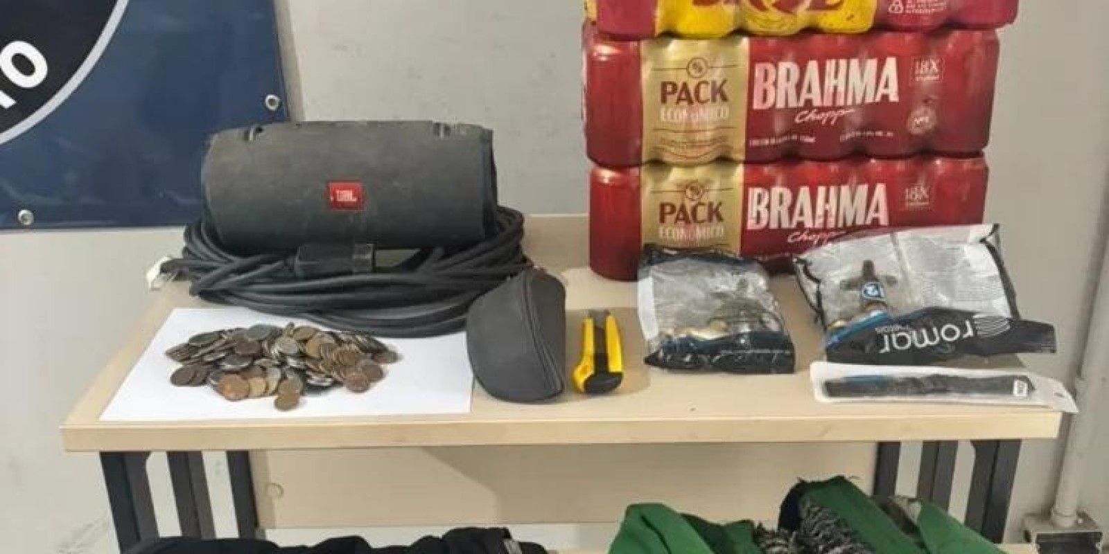 Nem uma pastelaria de Três Lagoas escapou: Ladrão saiu com cerveja, caixa JBL, torneiras e R$ 155 em dinheiro, e esqueceu de levar o principal que seria o pastel de carne
