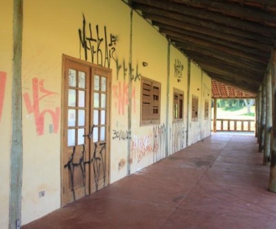 Lei obriga pichador e vândalo a pagar o dobro por danos a prédios públicos