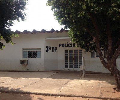 Ladrão quebra parede e furta padaria do bairro Novo Oeste durante a madrugada