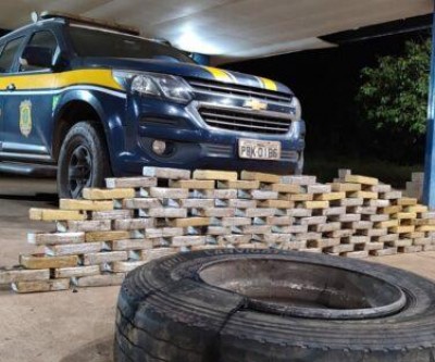 Cocaína é encontrada escondida em estepe de caminhão pela PRF