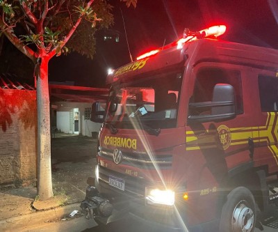 Veja o vídeo: Bombeiros são chamados em suposto incêndio em residência no bairro Ipacaraí