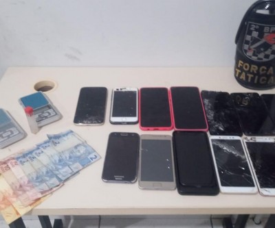 Bateu de frente com a Força Tática e levou a pior: Homem preso chegou a ameaçar os policias dizendo “Vocês não sabem o que posso fazer com vocês”