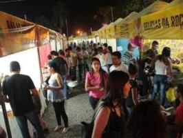 Festa do Folclore abre espaço para entidades venderem alimentos em Três Lagoas