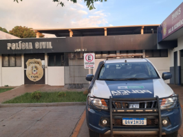 Jurada de morte, mulher se esconde no banheiro com filho de colo e escapa de execução em Maracaju-MS