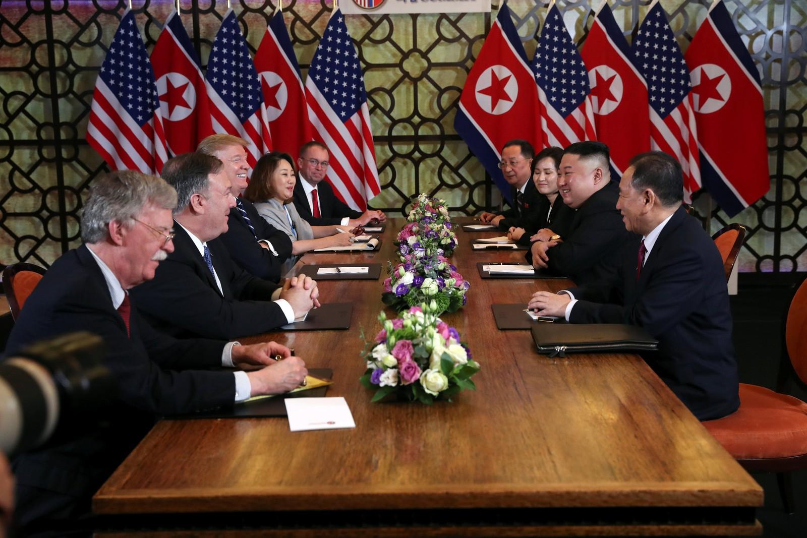 Donald Trump e Kim Jong-un encerram encontro sem acordo e antes do previsto