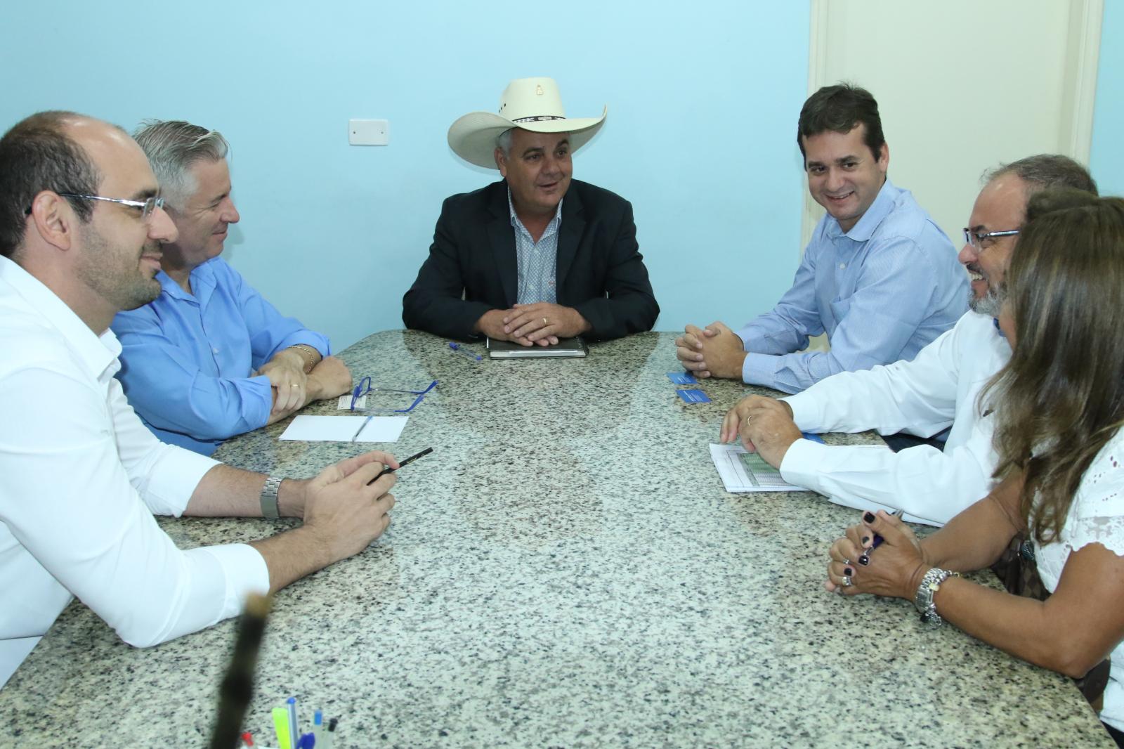 Diretores da Rede Atacadão se reúnem com prefeito de Três Lagoas para discutir obras do empreendimento