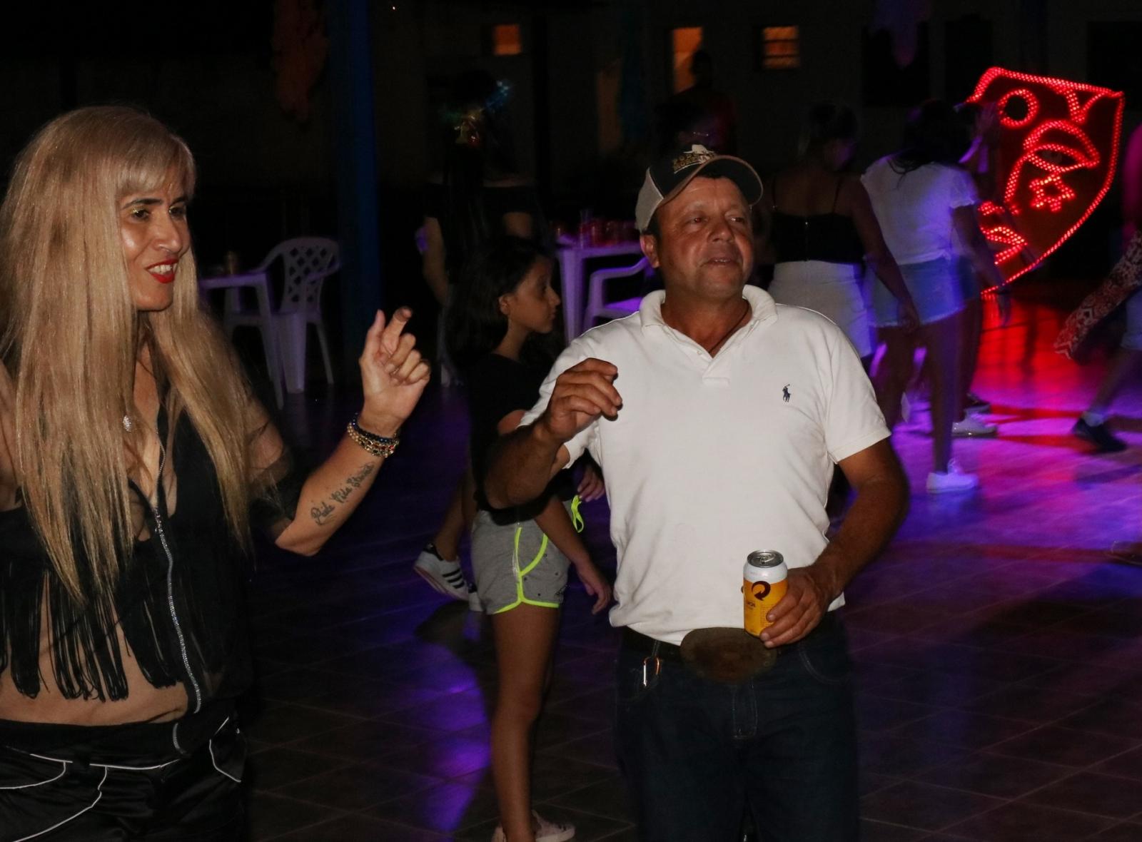 Carnaval em Arapuá contagiou moradores do Distrito e região com muita música e diversão