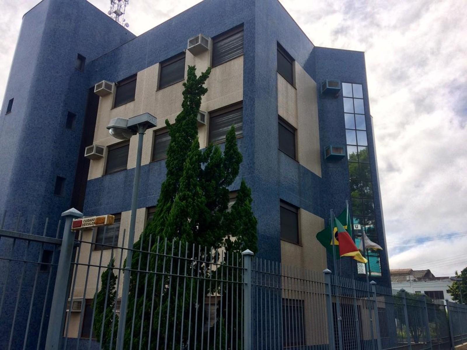 Pai, madrasta e outros dois réus são condenados pela morte do menino Bernardo em Três Passos Pai, madrasta e outros dois réus são condenados pela morte do menino Bernardo em Três Passos