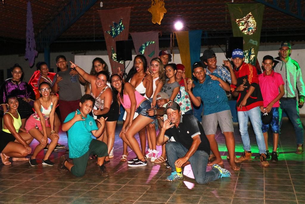 Carnaval em Arapuá contagiou moradores do Distrito e região com muita música e diversão Carnaval em Arapuá contagiou moradores do Distrito e região com muita música e diversão