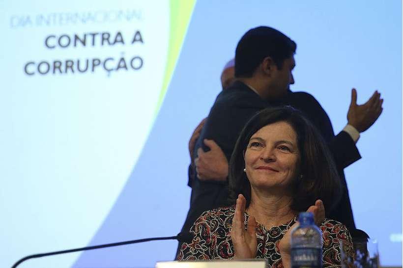 Dodge quer reverter no Congresso o caixa dois nas mãos da Justiça Eleitoral