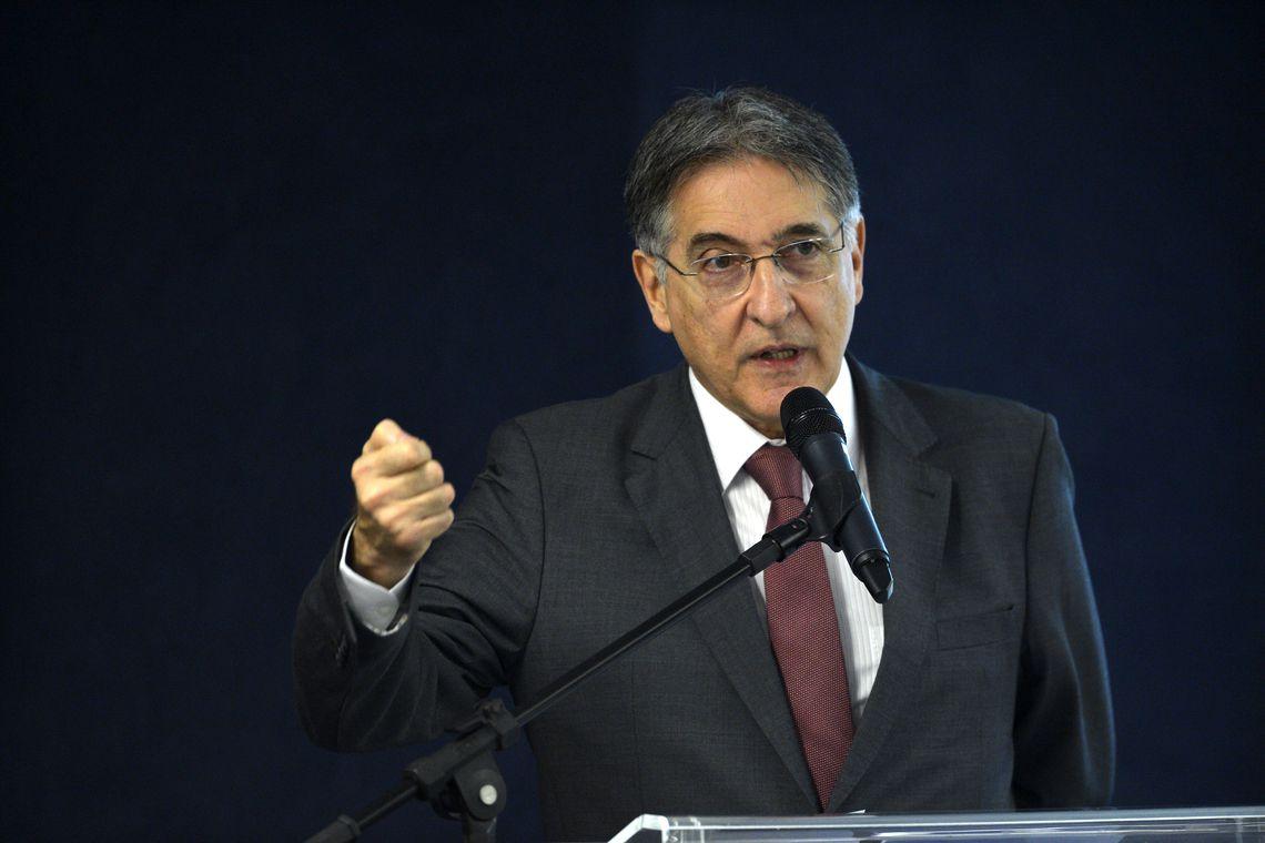 Ex-governador de Minas, Pimentel virá réu por lavagem de dinheiro