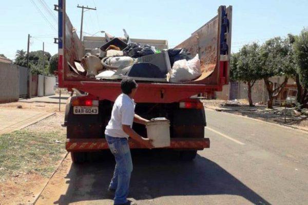 Saúde de Três Lagoas promove mutirão contra focos do Aedes no São Carlos