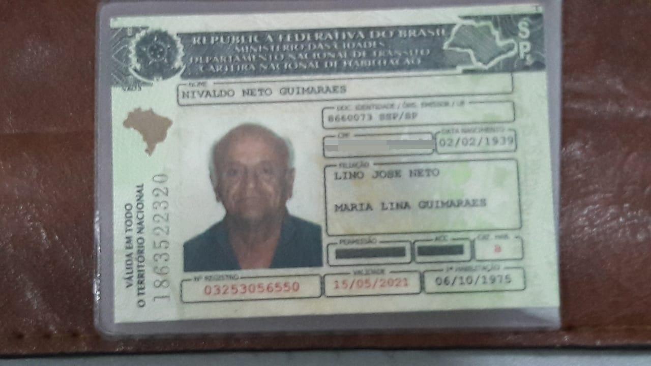 Carteira com aproximadamente R$ 2 mil e documentos é encontrada na João Carrato Carteira com aproximadamente R$ 2 mil e documentos é encontrada na João Carrato