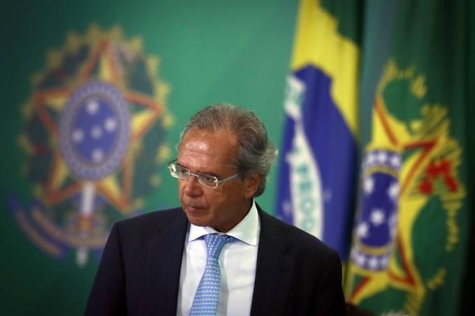 Ideia é transferir 70% dos recursos do pré-sal a Estados e municípios, diz Guedes