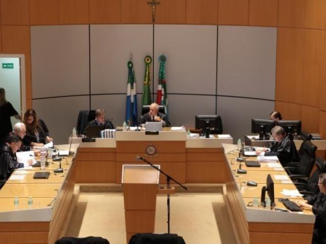 TJ nega recurso e mantém suspensos direitos políticos de ex-prefeito