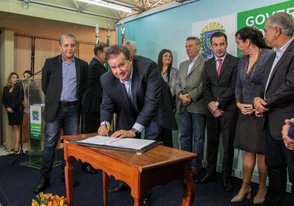 Deputado Eduardo Rocha prestigia e apoia Campanha Estadual de Combate ao Feminicídio