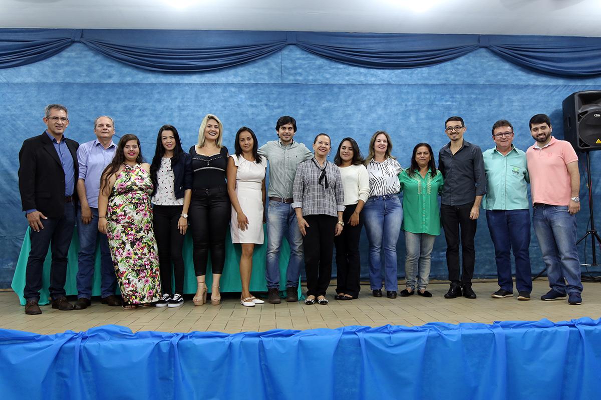 Administração empossa concursados para cargos na Saúde e Assistência Social