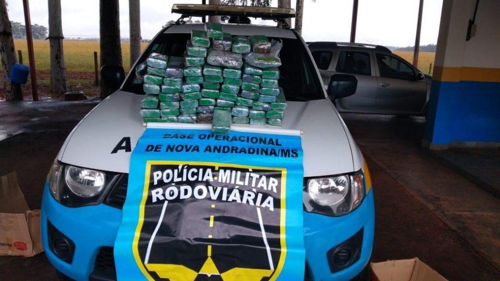 Casal é preso pela Polícia Militar Rodoviária transportando 41 kg de maconha Casal é preso pela Polícia Militar Rodoviária transportando 41 kg de maconha