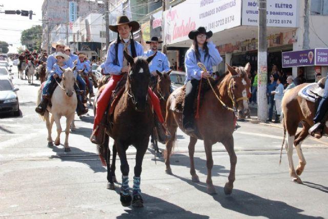 Cavalgada Entre Amigos abre os Festejos de 82 anos de Andradina