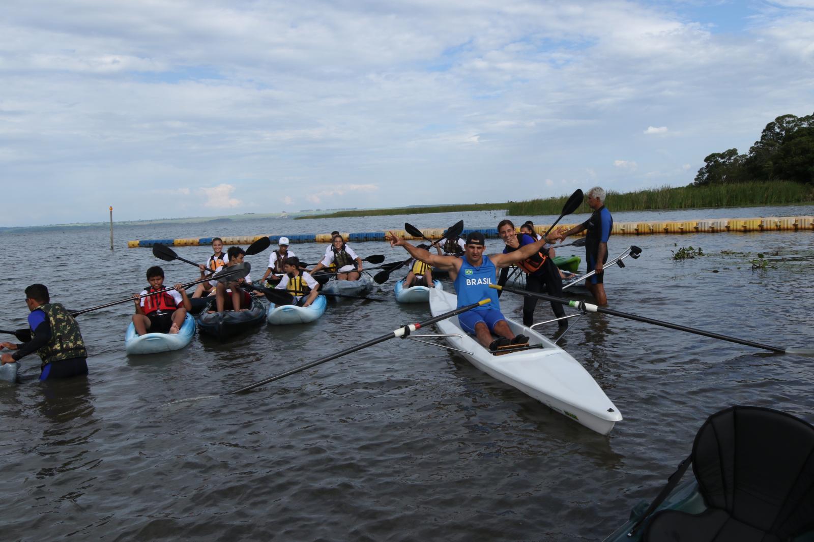 Centro de Referência Esportiva abre turmas de remo e canoagem para jovens e adultos