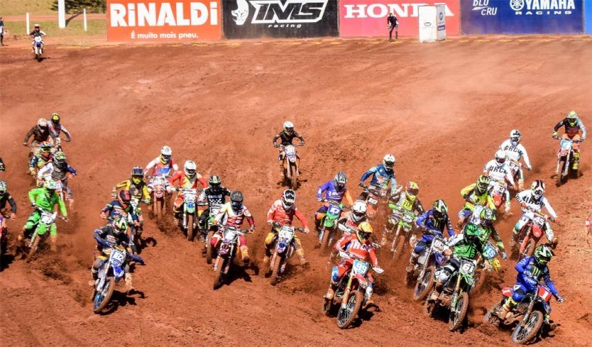Eduardo Rocha parabeniza responsáveis pelo campeonato Brasileiro de Motocross em TL Eduardo Rocha parabeniza responsáveis pelo campeonato Brasileiro de Motocross em TL