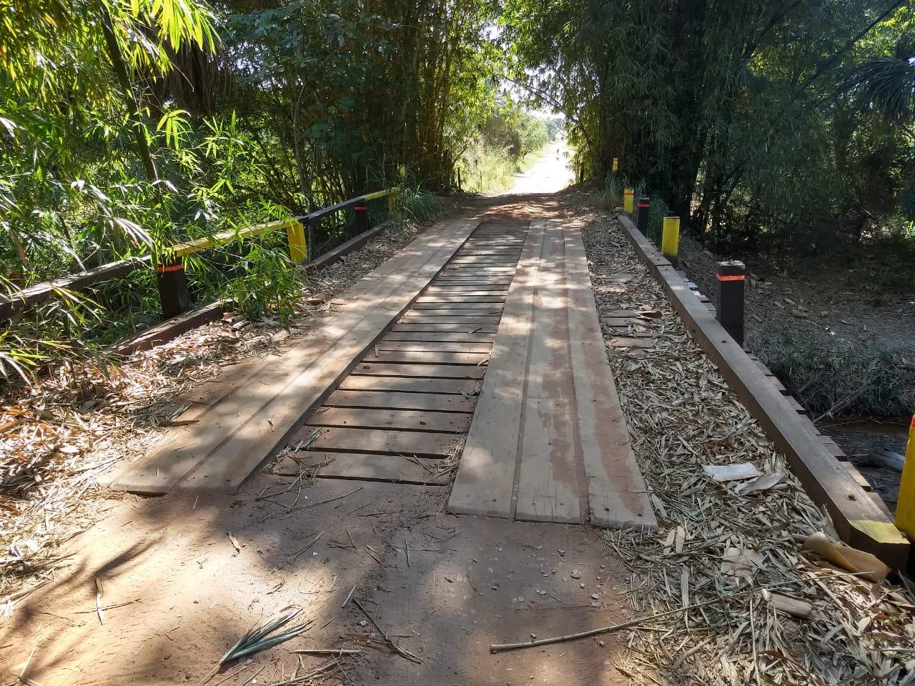 Prefeitura de Três Lagoas registra boletim de ocorrência por furto de madeiras de ponte rural recém reformada Prefeitura de Três Lagoas registra boletim de ocorrência por furto de madeiras de ponte rural recém reformada