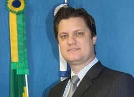 Vereador André Bittencourt deixa mensagem aos três-lagoenses na data de aniversário da cidade Vereador André Bittencourt deixa mensagem aos três-lagoenses na data de aniversário da cidade