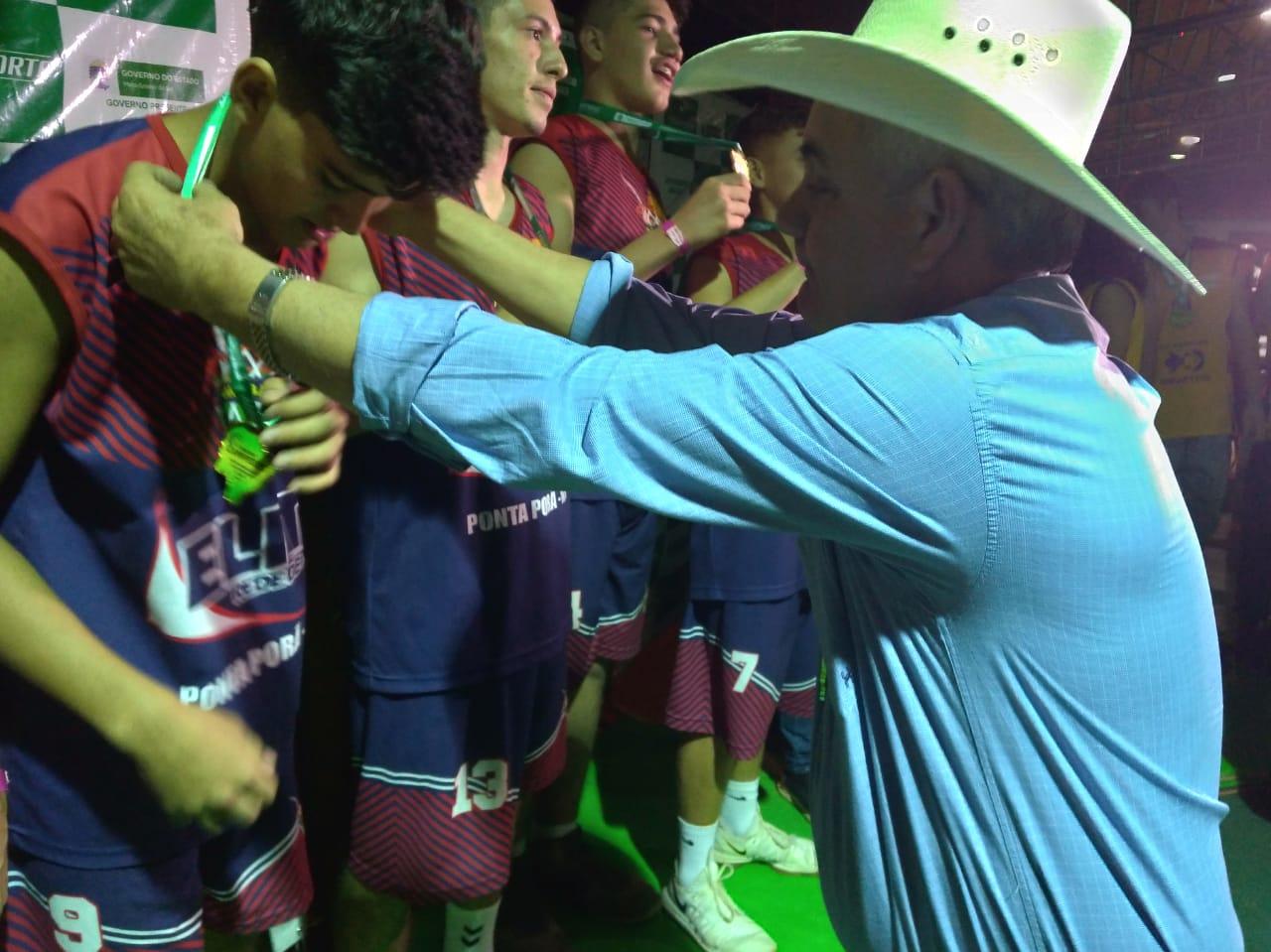 Aproveitando o espírito esportivo dos dias de jogos da Copa dos Campeões, uma importante parceria coloca Três Lagoas no rol das cidades potenciais de canoagem. 