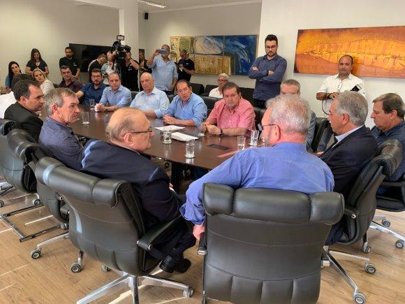 Deputado Eduardo Rocha trabalha e consegue garantir a permanência do Fórum de Coronel Sapucaia Deputado Eduardo Rocha trabalha e consegue garantir a permanência do Fórum de Coronel Sapucaia
