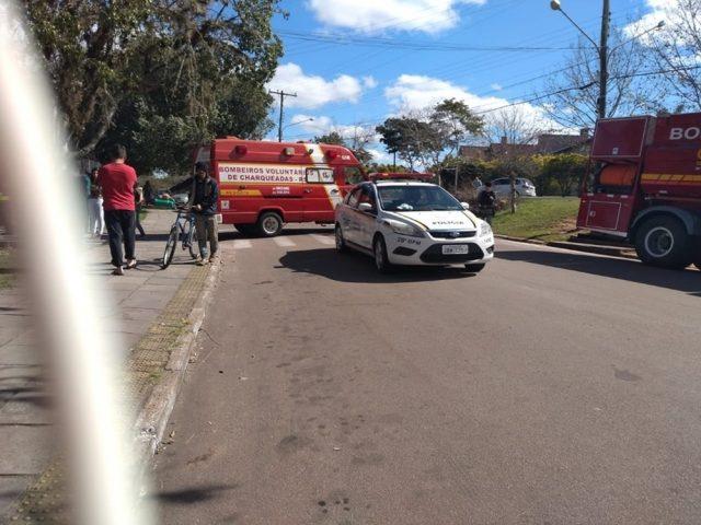 Ataque com machadinha deixa alunos e professora feridos em escola