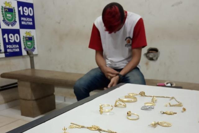 Pica-pau é detido no bairro Eldorado com bijuterias furtadas