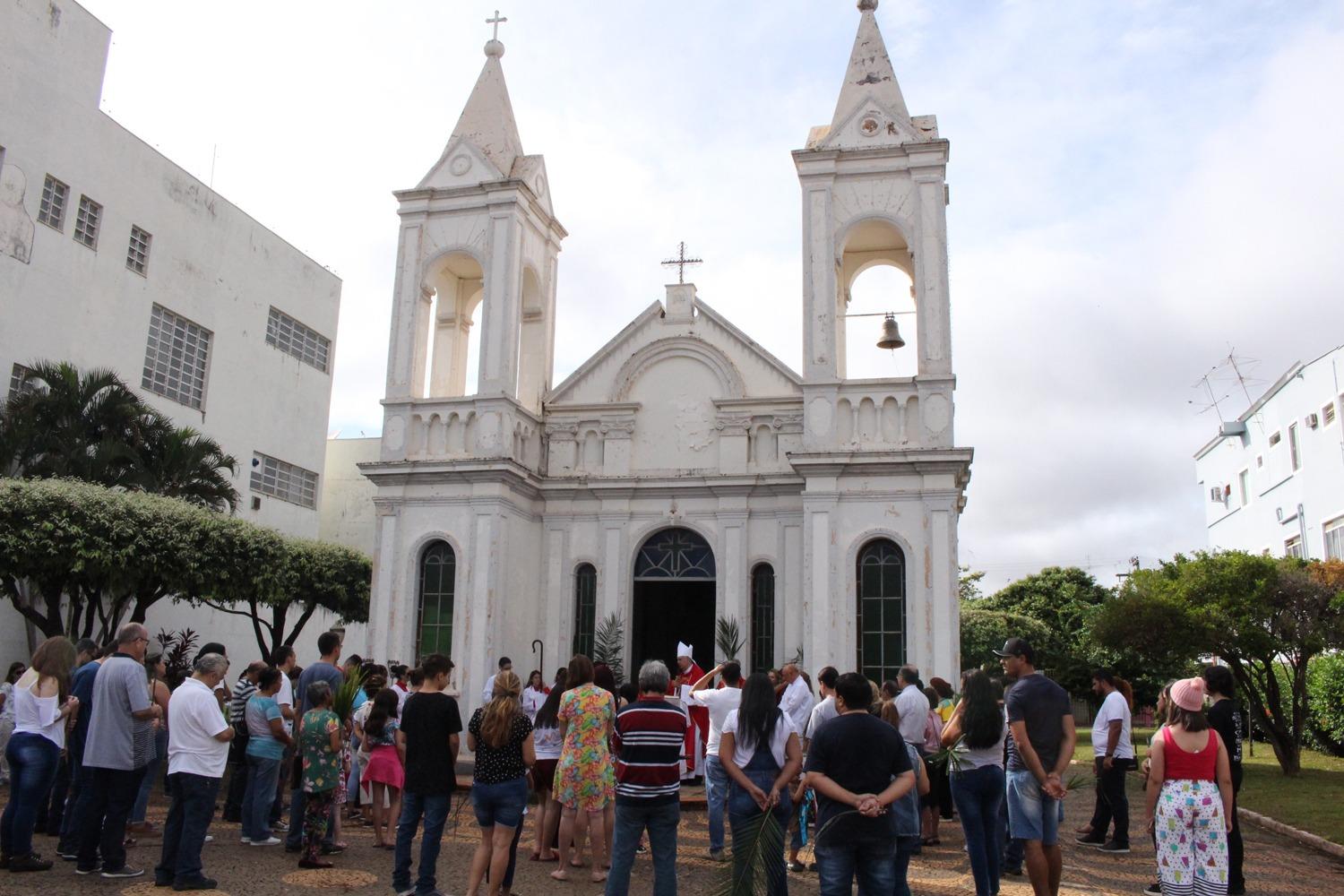 Igreja Católica convoca fiéis para 24 horas de oração pela prevenção do suicídio e valorização da vida