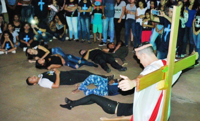 Mil jovens são esperados em noite gospel de Castilho nesta sexta-feira Mil jovens são esperados em noite gospel de Castilho nesta sexta-feira
