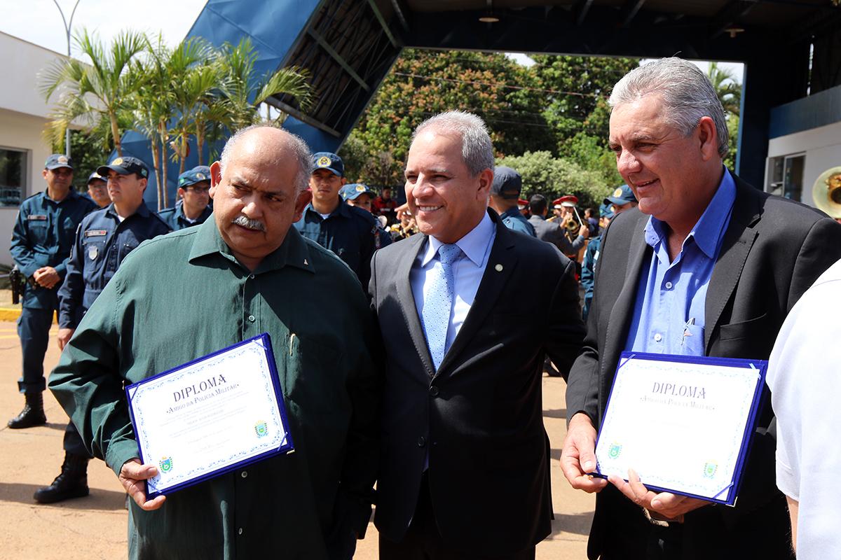 Prefeito de Três Lagoas recebe homenagem de “Amigo da Polícia Militar”