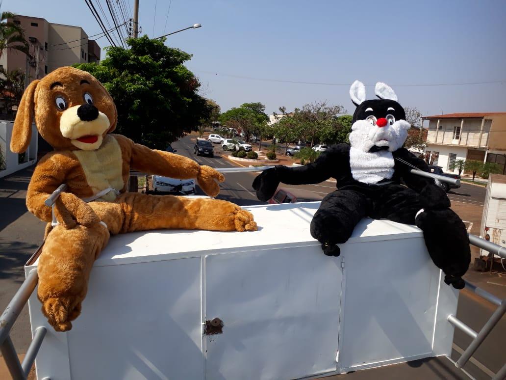 Sábado, dia 28, é dia de vacinar cães e gatos contra a raiva em Três Lagoas
