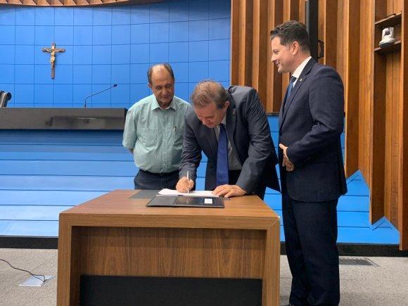 Deputado Eduardo Rocha é empossado em nova Frente Parlamentar, de Suinocultura