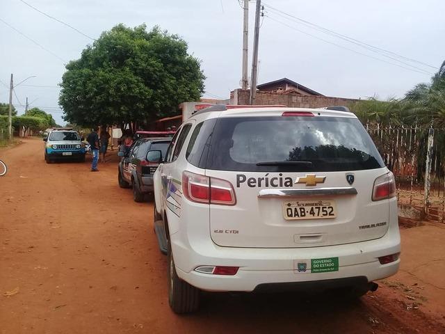 Homem é encontrado morto em terreno baldio no Jardim Maristela Homem é encontrado morto em terreno baldio no Jardim Maristela