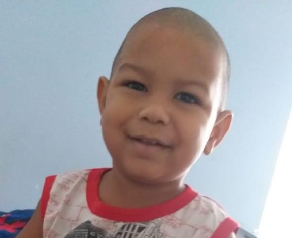 Mãe castilhense pede ajuda para seu filho de 1 ano que está internado