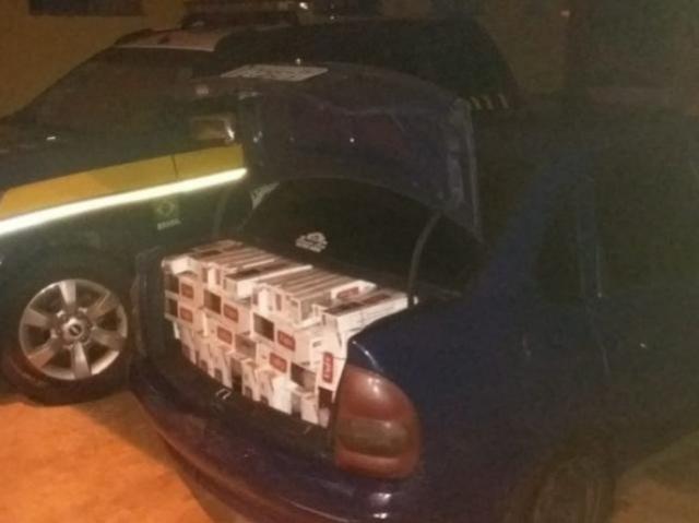 Cerca de 13,5 mil maços de cigarros contrabandeados apreendidos na BR-262 foram levados para a PF de Três Lagoas 