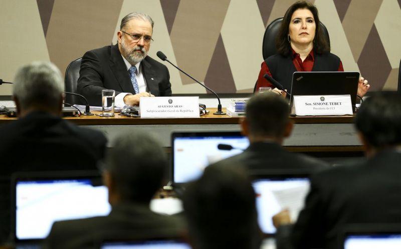 CCJ conclui votação e Simone Tebet defende urgência na aprovação da 2ª instância