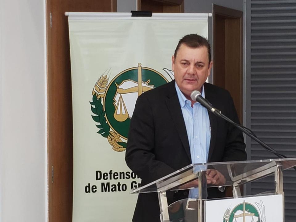 Guerreiro prestigia inauguração do novo prédio da Defensoria Pública de Três Lagoas Guerreiro prestigia inauguração do novo prédio da Defensoria Pública de Três Lagoas