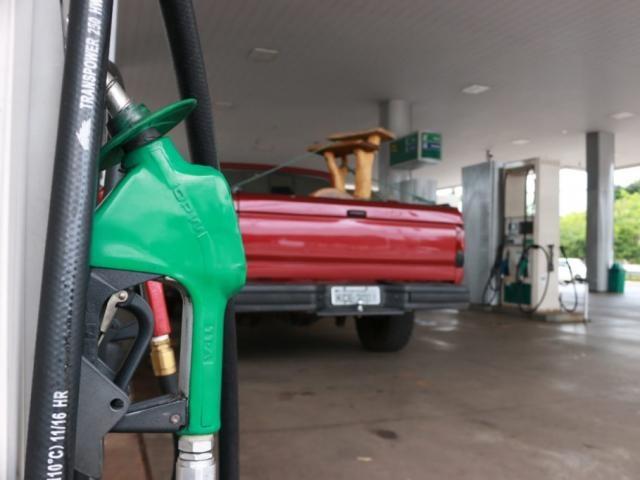 Gasolina fecha semana em Três Lagoas com média de R$ 4,56; etanol fica em R$ 3,99