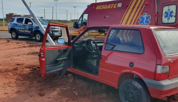 Motorista embriagado se envolve em acidente, dorme no carro e acaba preso pela PM em Costa Rica